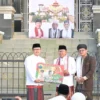 Pemkab Salurkan Hewan Kurban Melalui Masjid Agung, Bupati Imbau OPD Berkurban di Pengugsian Korban Gempa