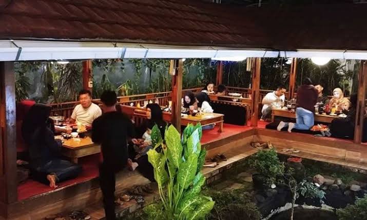 Tempat Kuliner Sukabumi dengan Panorama Asri Khas Jawa Barat