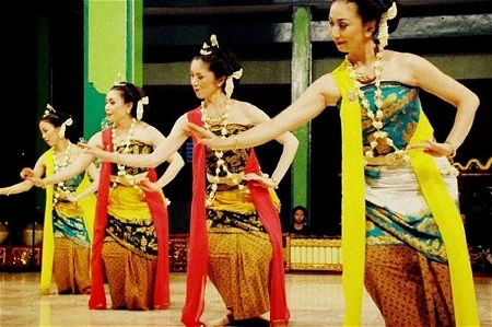 5 Tarian Tradisional Kabupaten Cianjur yang Hampir Punah