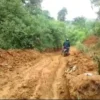 Infrastruktur Cianjur Buruk, Bidan ini bantu lahiran warga di Tengah Hutan