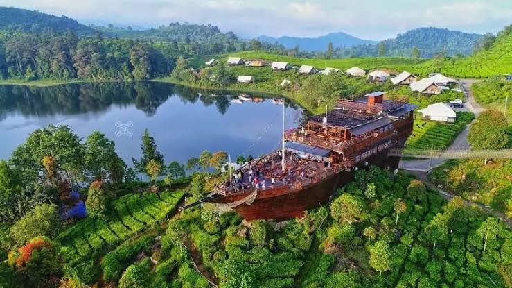 Destinasi Wisata Bandung Timur Terpopuler Cocok untuk Kumpul Bareng Keluarga