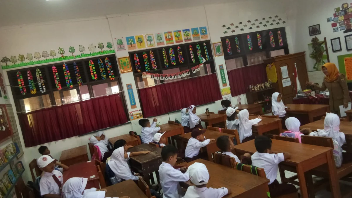 SDN Ibu Jenab 2 Masih Kekurangan Guru, Tita Rosita: Menjadi Juara Dua Lomba Sekolah Sehat Tingkat Kabupaten
