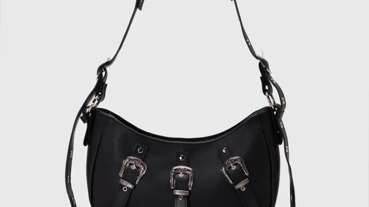 8 Mini Sling Bag untuk Wanita, Model Lucu dan Kekinian!