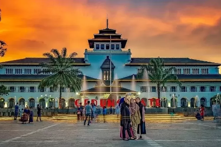 Rekomendasi Wisata Populer di Bandung untuk Libur Akhir Pekan