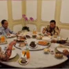 Jokowi Makan Bearsama Capres