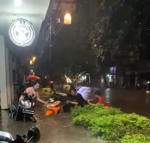 Banjir Landa Cianjur Kota, Aktivis Lingkungan: Pemerintah Teledor.