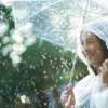 8 Tips Menjaga Kesehatan Tubuh di Musim Hujan
