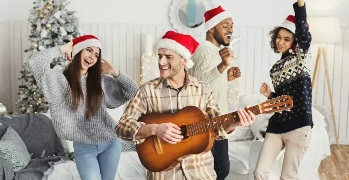 10 Musik Natal Paling Familiar, Selalu Ada di Setiap Perayaan!