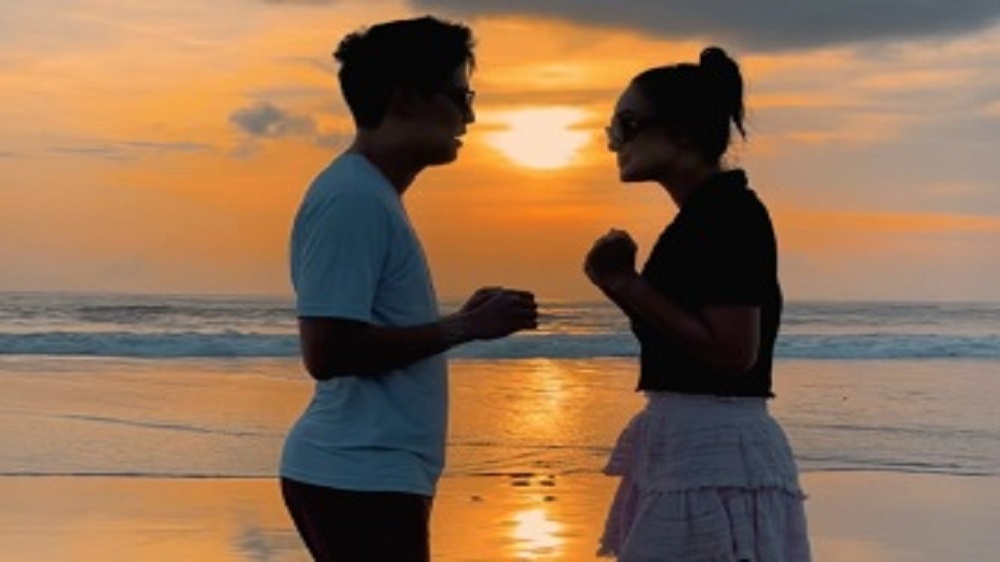 Romantis Banget ! Luna Maya Liburan Bareng Maxime Bouttier di Bali
