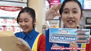 Vania, Kasir Indomaret Viral Akhirnya Dapat Hadiah Tiket Trip ke Jepang dari Bosnya