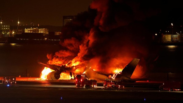 Berikut Kronologi Terbakarnya Pesawat Japan Airlines di Bandara Haneda