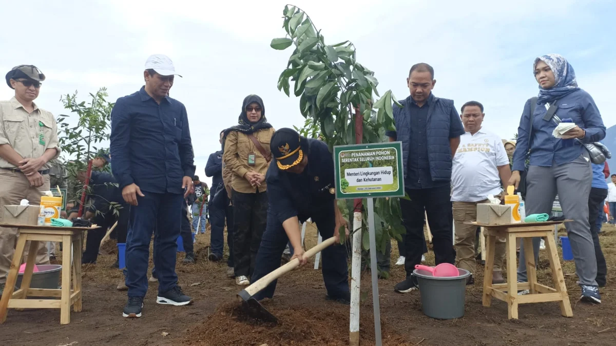 KLHK Tanam Pohon Serentak di Seluruh Indonesia
